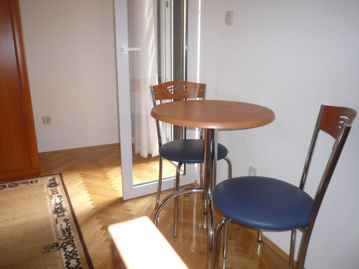 Apartments Saric Makarska Ngoại thất bức ảnh